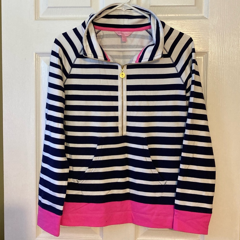 Lilly Pulitzer coastal Navy White and Pink stripped popover in EUC
